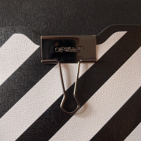 *NEW* Off-White Messenger/Over the shoulder bag! - Picture 5 of 8